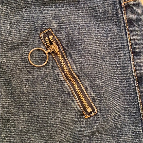 Brand new denim skirt with zippers - Picture 2 of 5